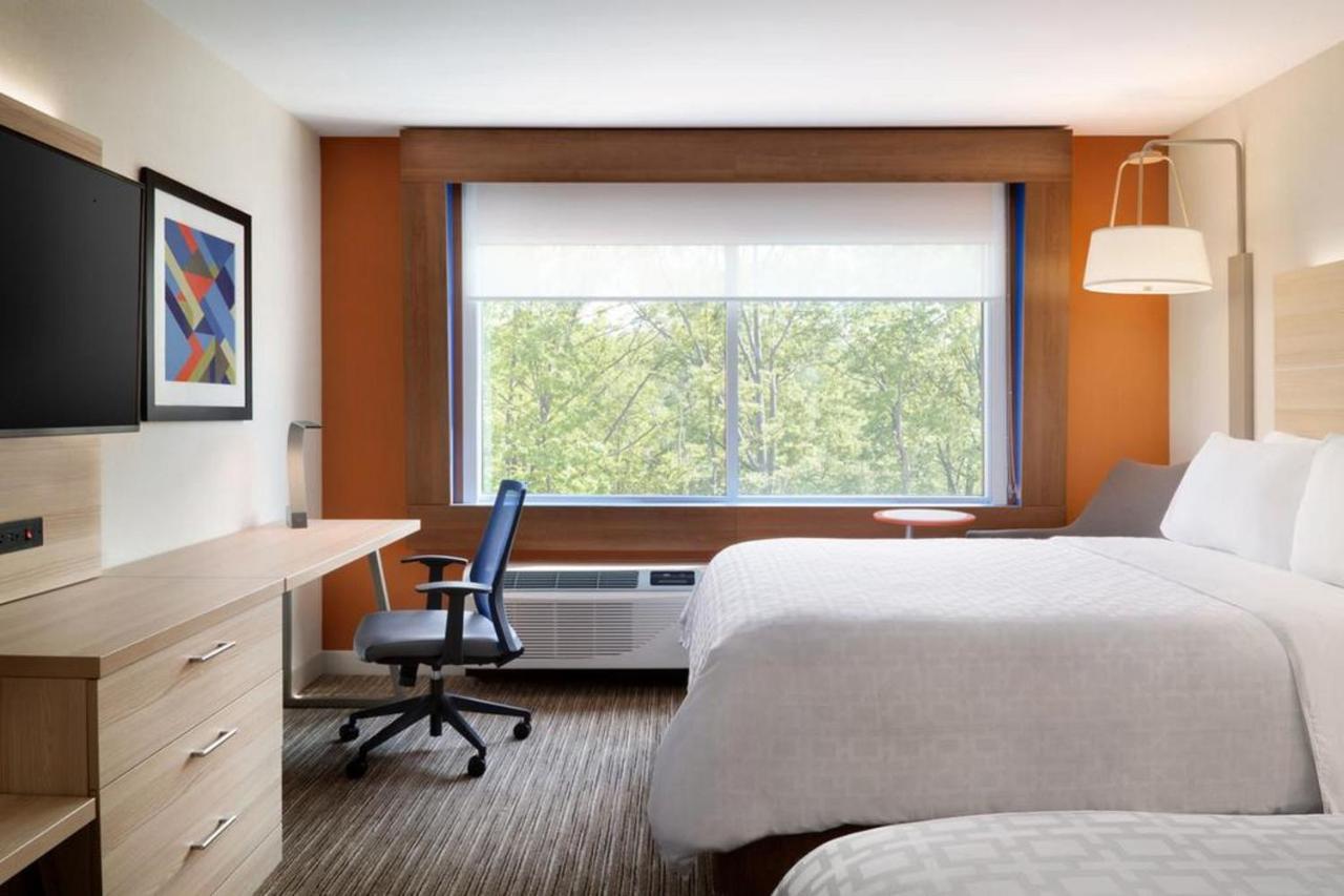 Holiday Inn Express & Suites - Dallas Market Center By Ihg Zewnętrze zdjęcie