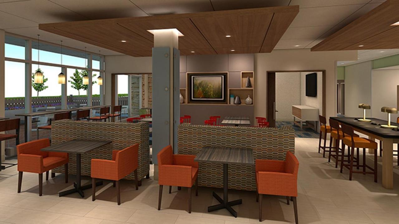 Holiday Inn Express & Suites - Dallas Market Center By Ihg Zewnętrze zdjęcie