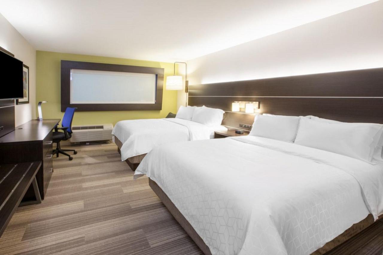 Holiday Inn Express & Suites - Dallas Market Center By Ihg Zewnętrze zdjęcie